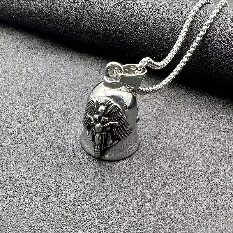 🌟 Colgante Alas de Arcángel Miguel Punk - Joyería para Hombres con Estilo Biker 🏍️✨