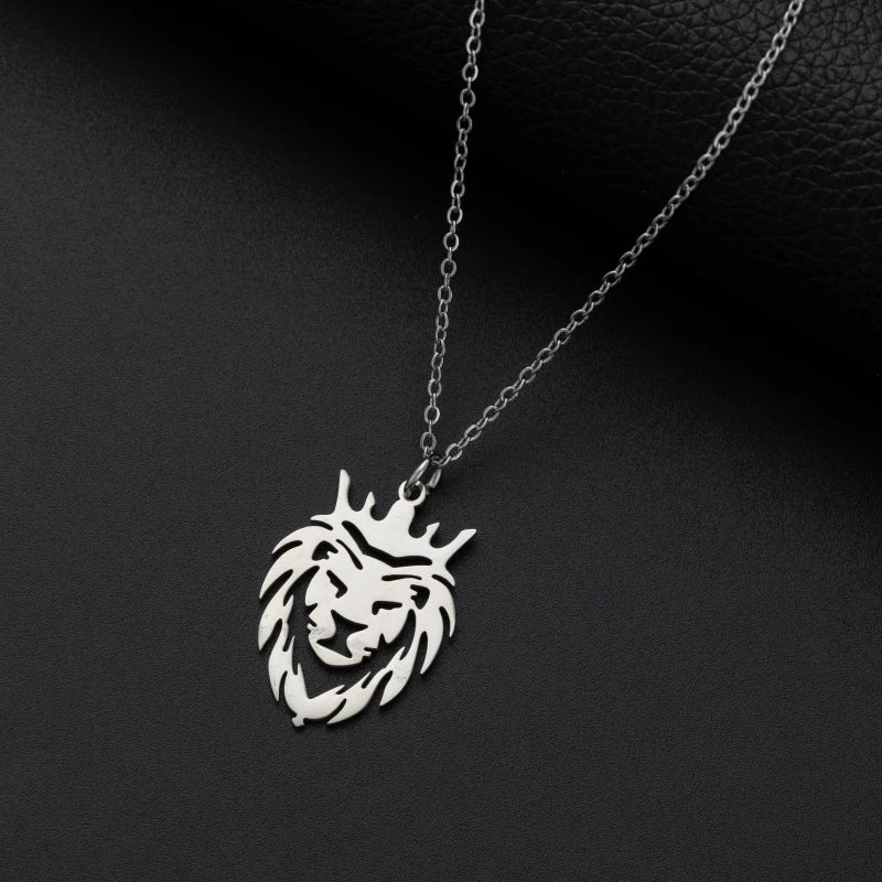 🌟 Colgante Alas de Arcángel Miguel Punk - Joyería para Hombres con Estilo Biker 🏍️✨