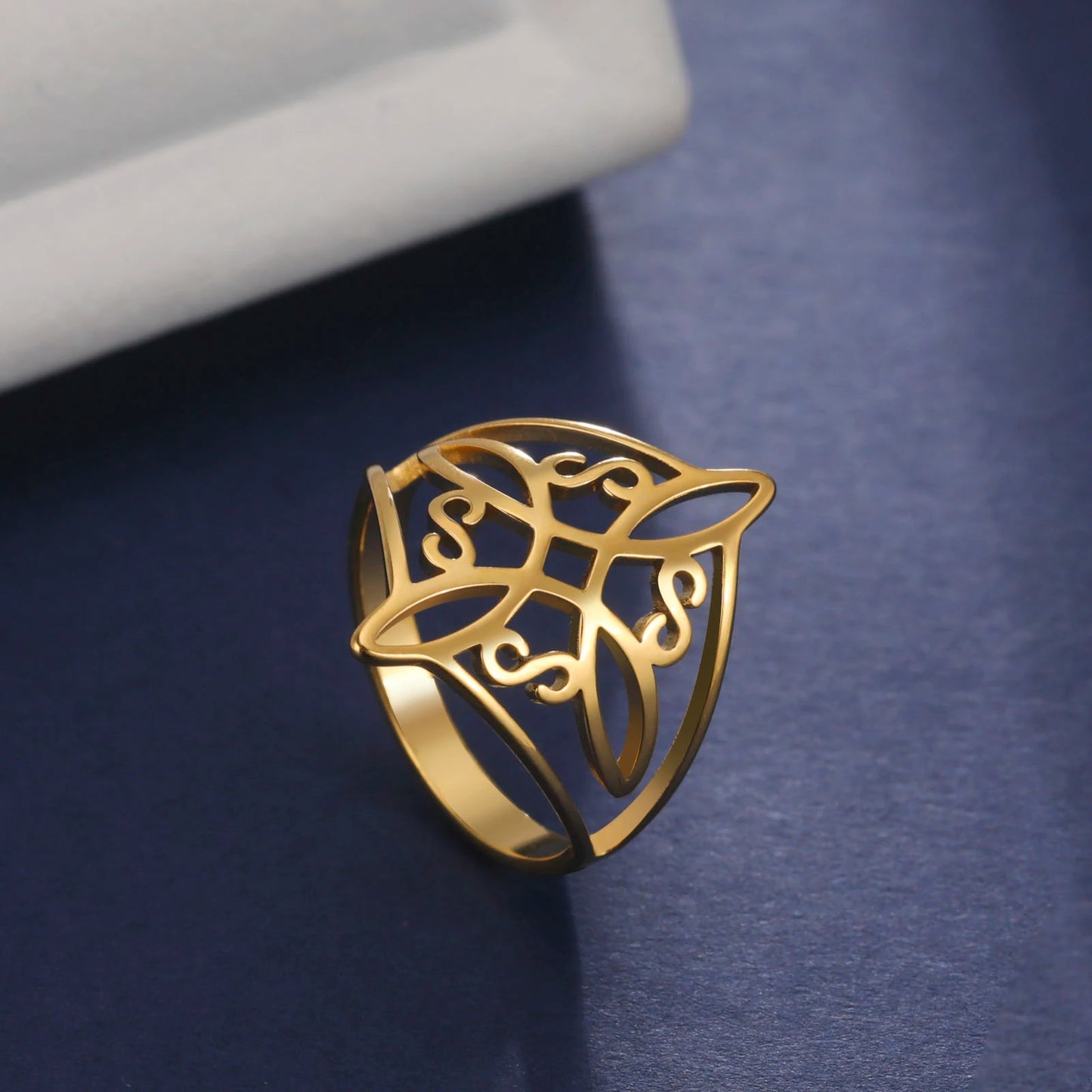 🌟 Anillo de Nudo de Bruja en Acero Inoxidable - Amuleto de Protección y Buena Suerte 🔮✨