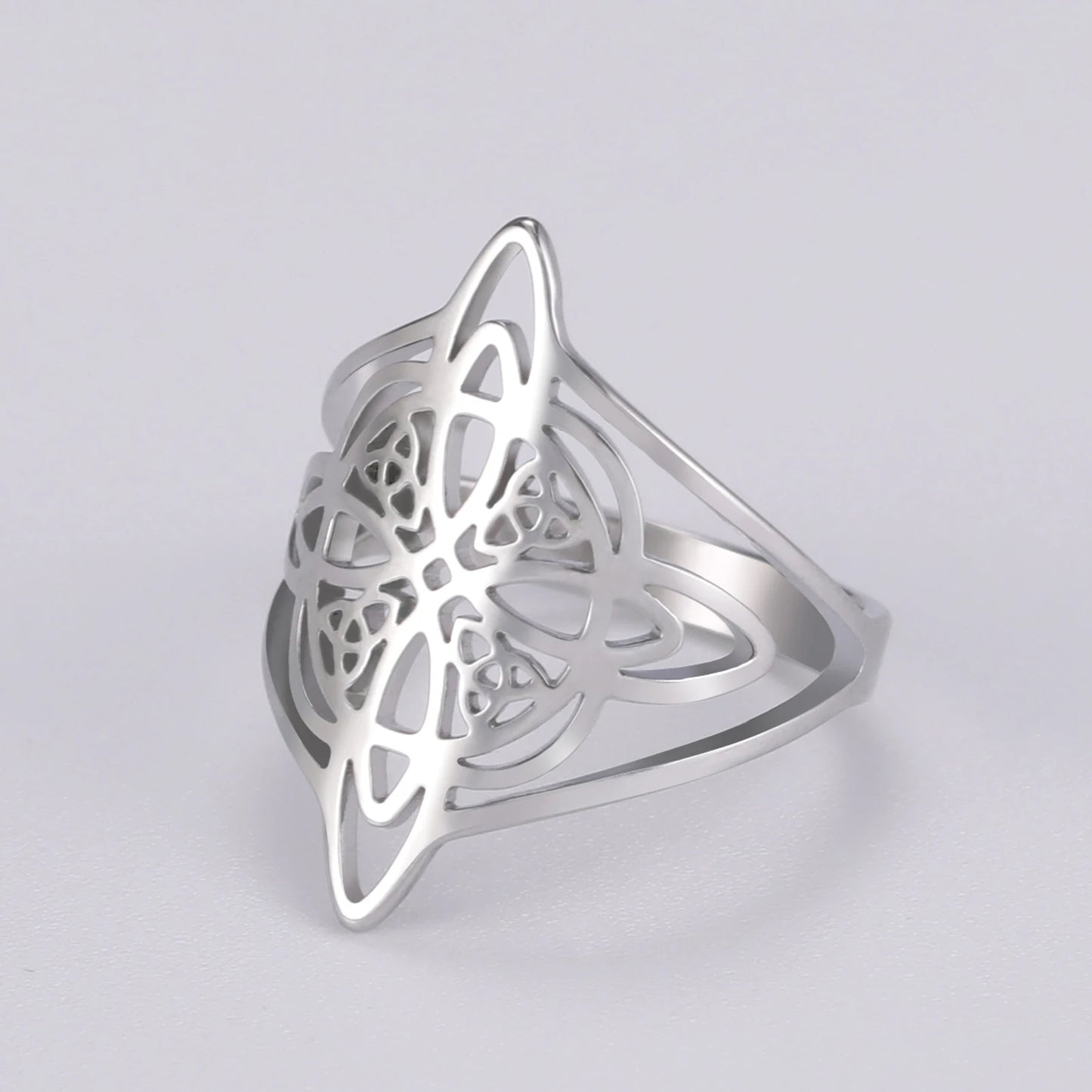 🌟 Anillo de Nudo de Bruja para Hombres y Mujeres - Acero Inoxidable Hueco, Amuleto de Protección Celta ✨